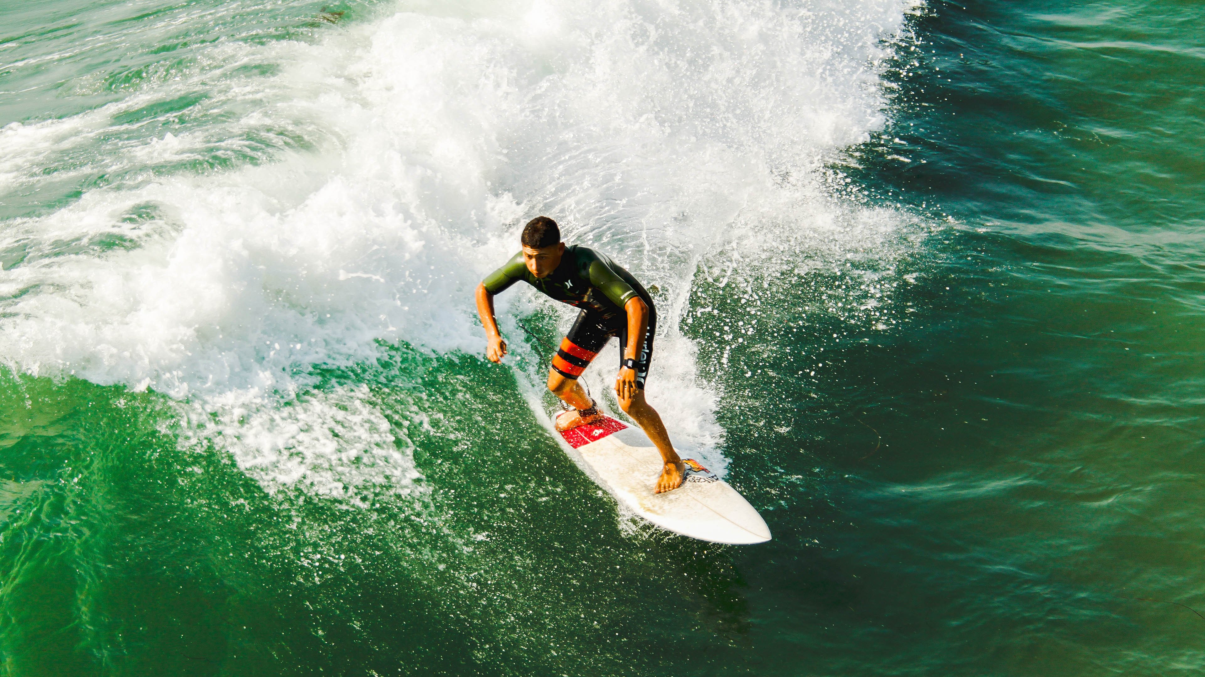 库里：每一次“飙远射”都在书写NBA历史的新篇章！，库里早期比赛
